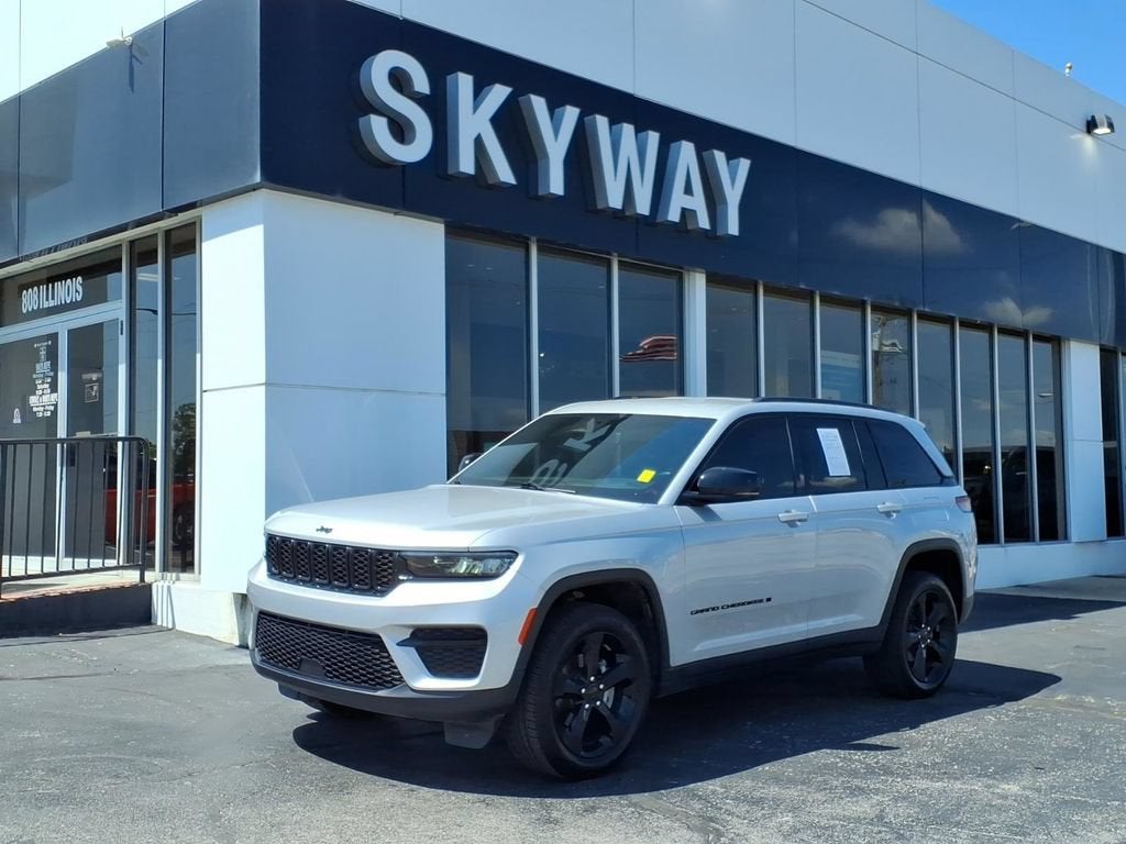 2022 Jeep Grand Cherokee Altitude