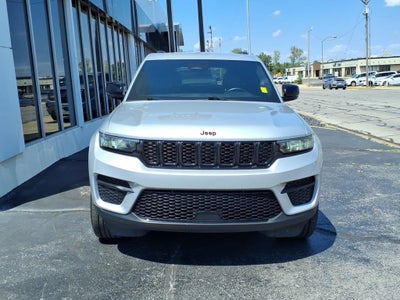 2022 Jeep Grand Cherokee Altitude