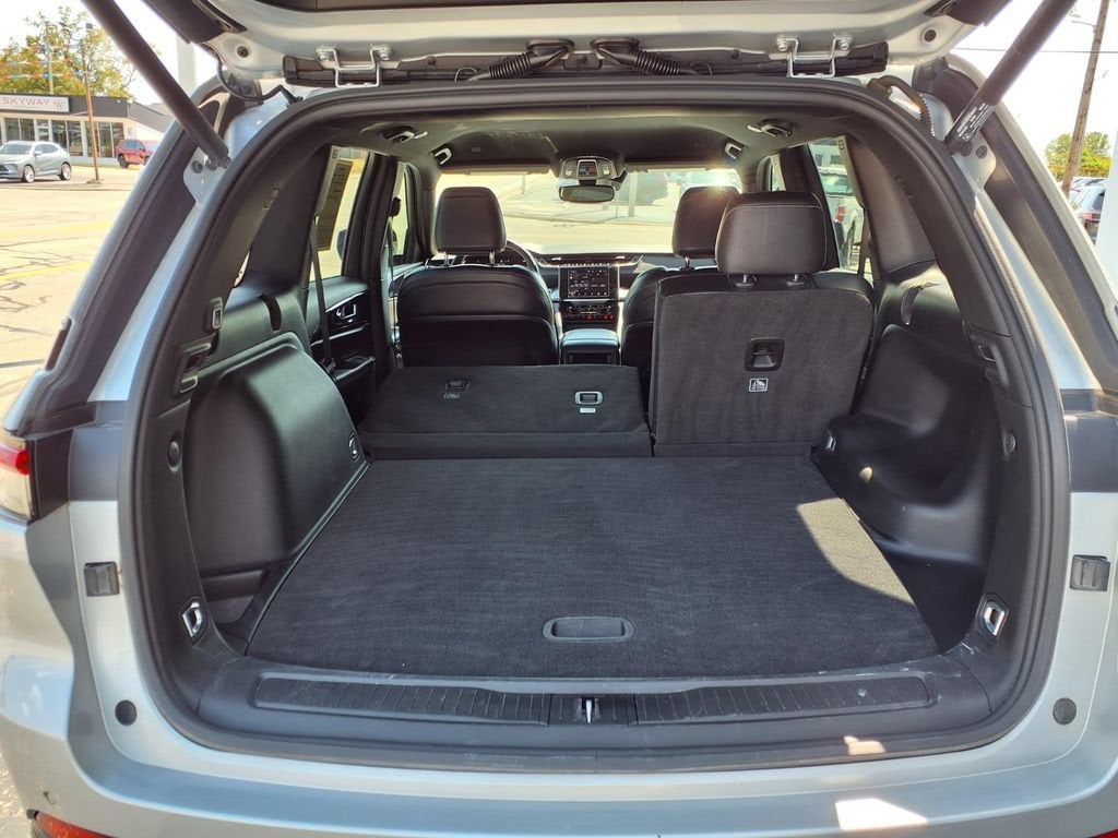 2022 Jeep Grand Cherokee Altitude