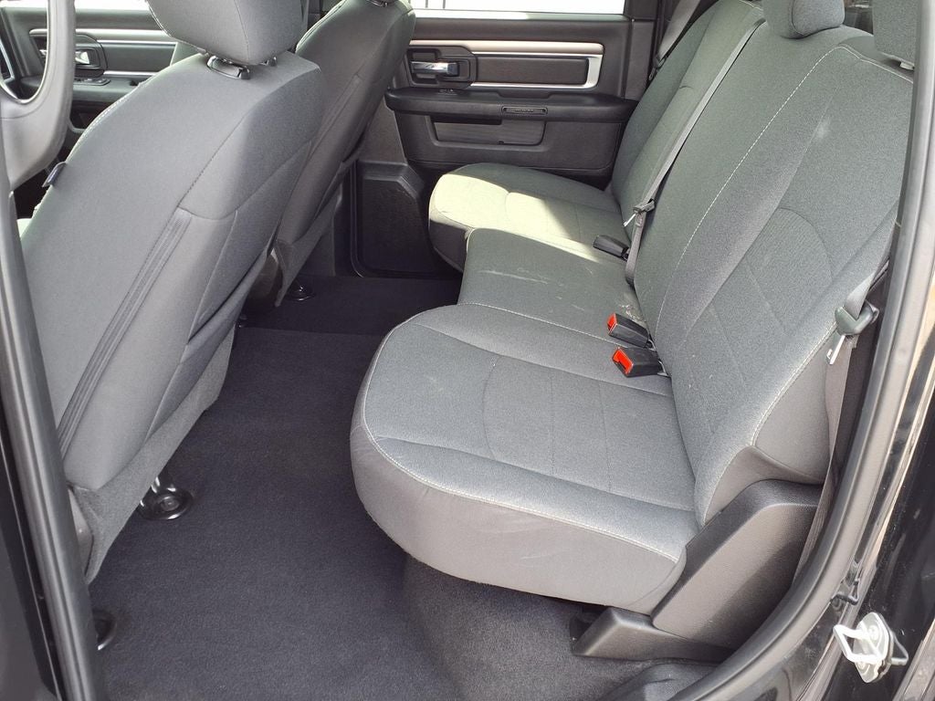 2024 RAM 1500 Classic Warlock Crew Cab 4x4 5'7" Box