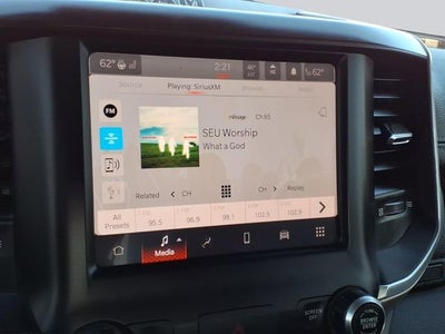 2022 RAM 1500 Laramie Crew Cab 4x4 5'7" Box