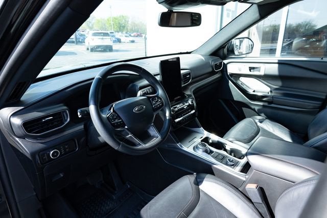 2023 Ford Explorer Platinum