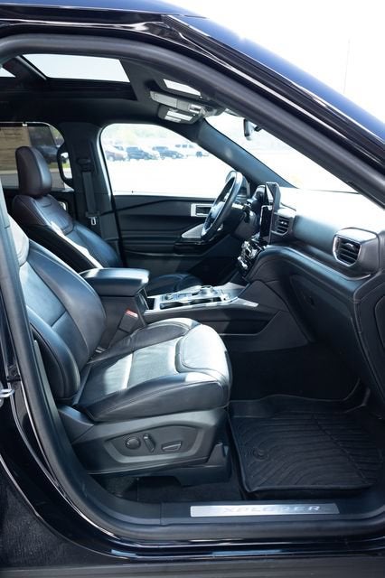 2023 Ford Explorer Platinum