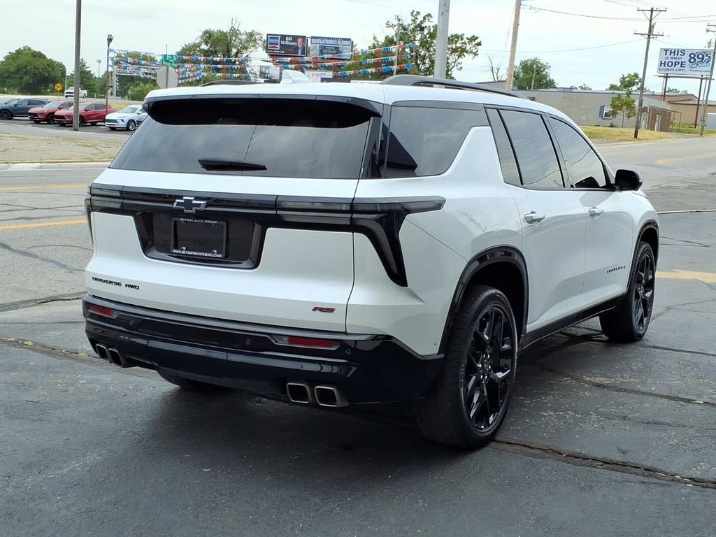 2024 Chevrolet Traverse RS