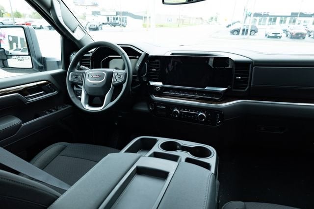 2026 GMC Sierra 3500 HD SLE DRW