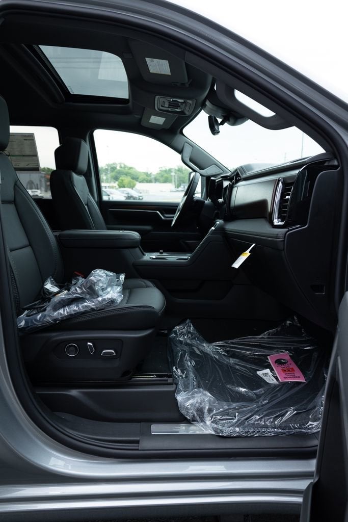 2026 GMC Sierra 3500 HD Denali DRW