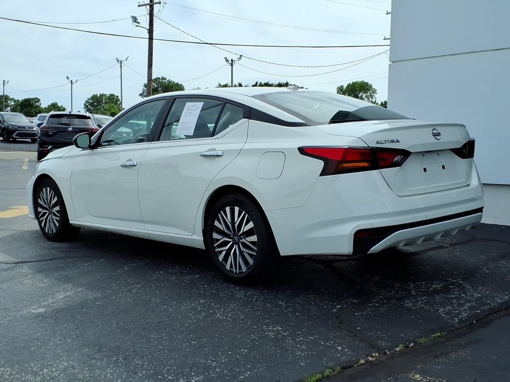2025 Nissan Altima SV FWD
