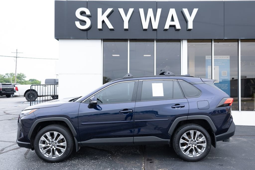 2024 Toyota RAV4 XLE Premium