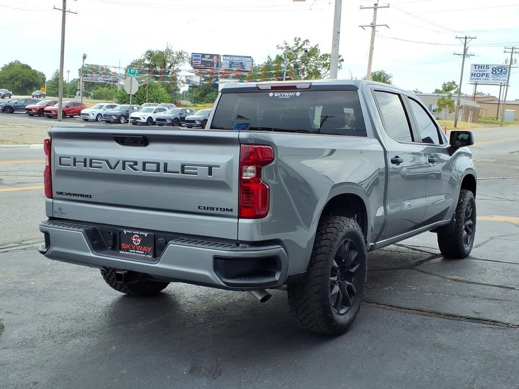 2024 Chevrolet Silverado 1500 Custom