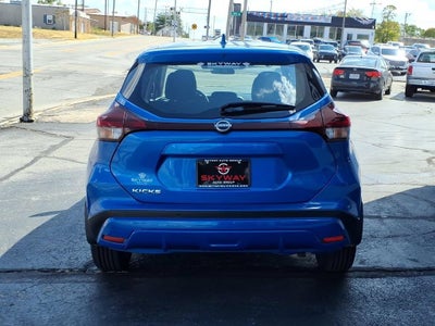 2025 Nissan Kicks Play S