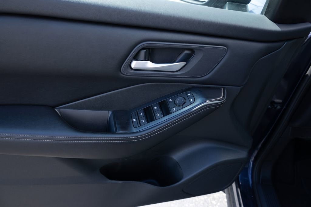 2025 Nissan Rogue SV FWD