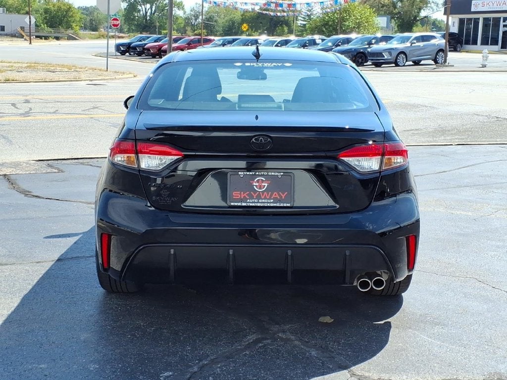 2025 Toyota Corolla SE