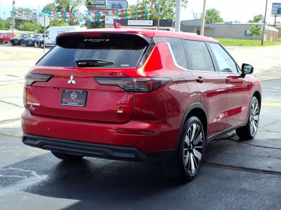2025 Mitsubishi Outlander SE
