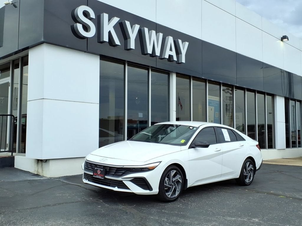2025 Hyundai Elantra SEL Sport