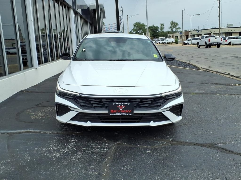 2025 Hyundai Elantra SEL Sport