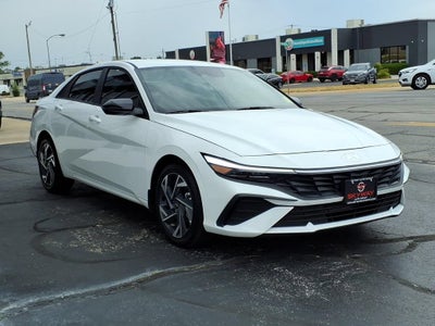 2025 Hyundai Elantra SEL Sport