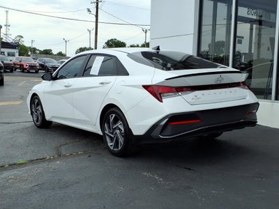2025 Hyundai Elantra SEL Sport