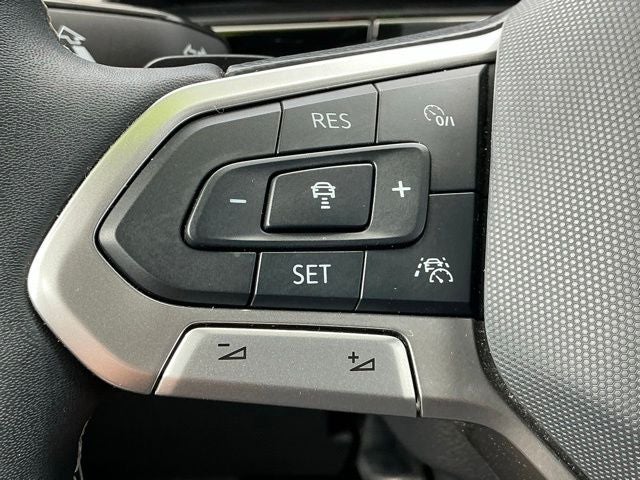2024 Volkswagen Atlas Cross Sport 2.0T SE