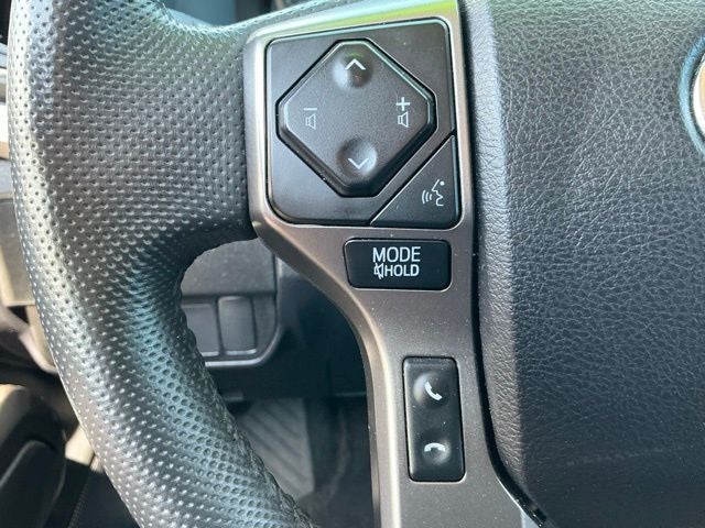 2022 Toyota Tacoma SR5 V6