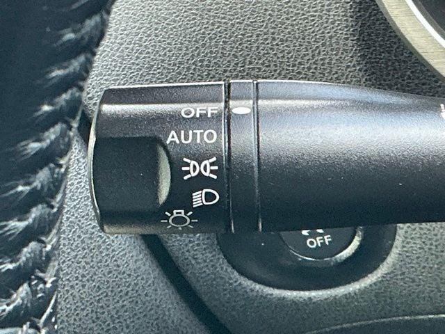 2017 Nissan 370Z Base