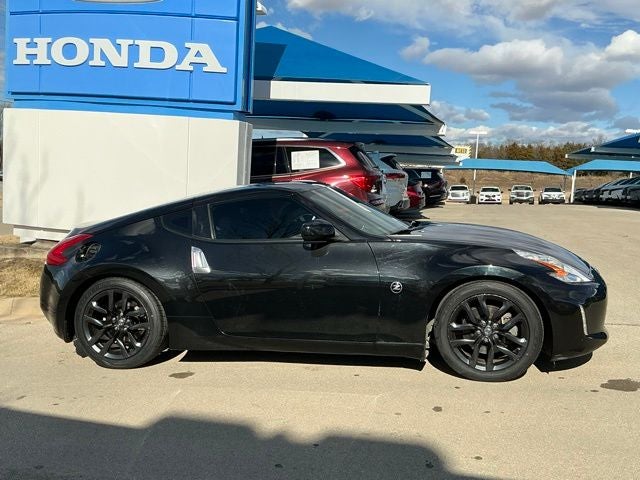 2017 Nissan 370Z Base