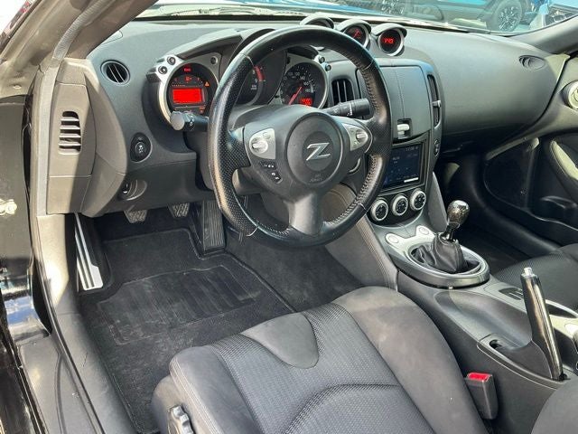 2017 Nissan 370Z Base