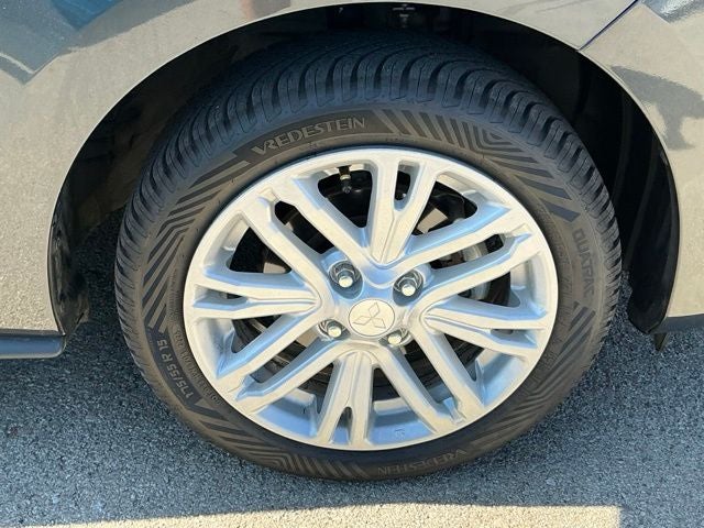 2024 Mitsubishi Mirage G4 LE