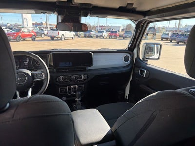 2025 Jeep Wrangler Sahara