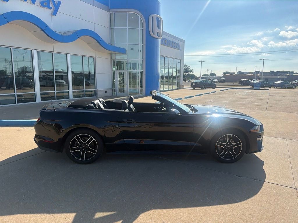 2022 Ford Mustang EcoBoost Premium