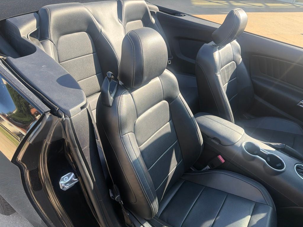 2022 Ford Mustang EcoBoost Premium