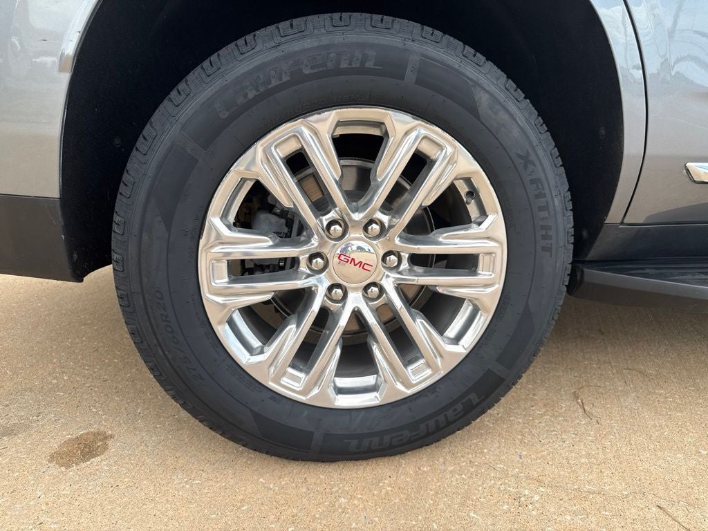 2022 GMC Yukon SLT