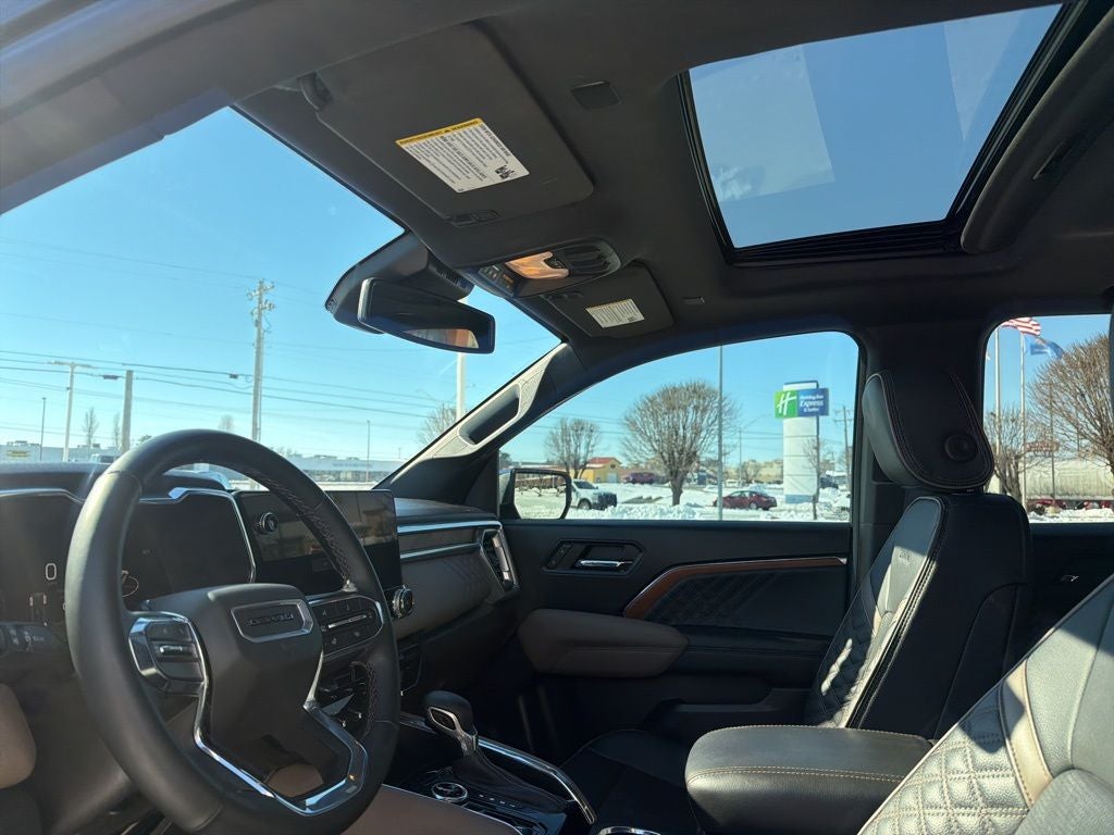 2023 GMC Canyon Denali