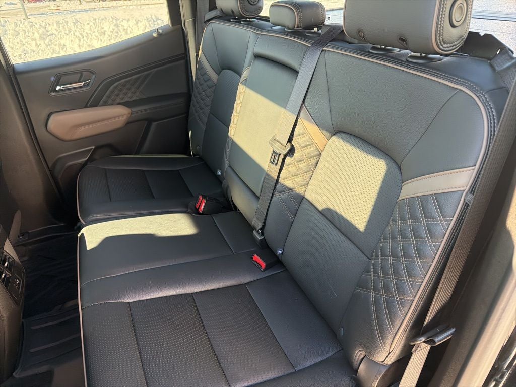 2023 GMC Canyon Denali