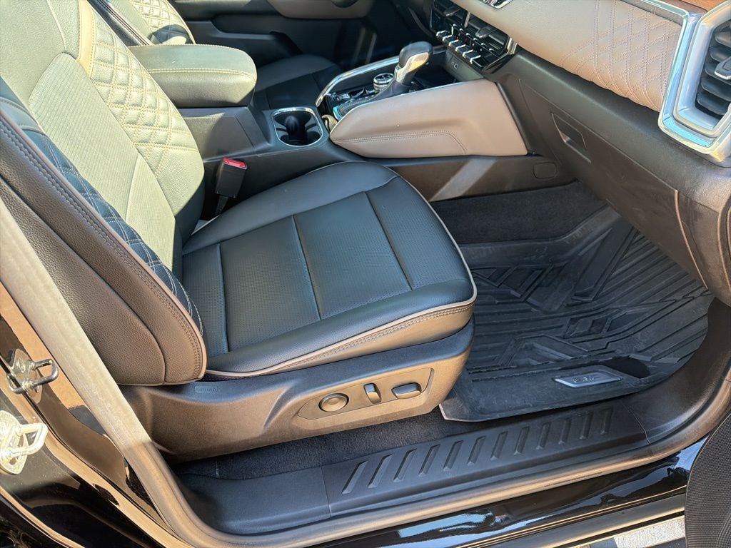 2023 GMC Canyon Denali