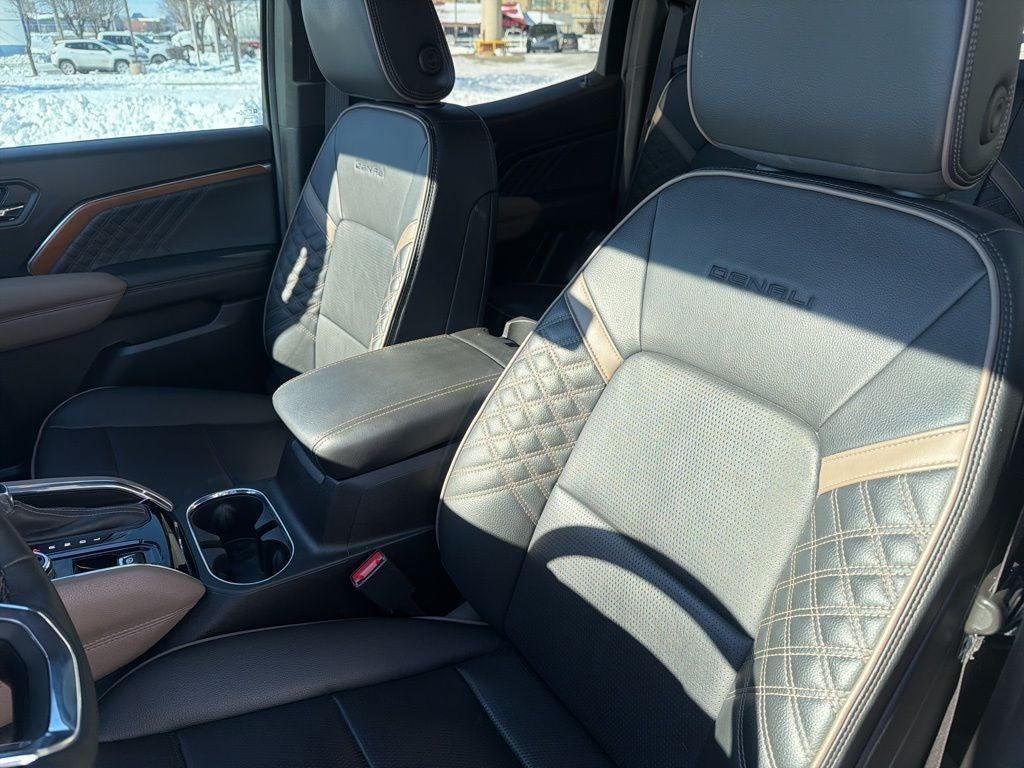 2023 GMC Canyon Denali