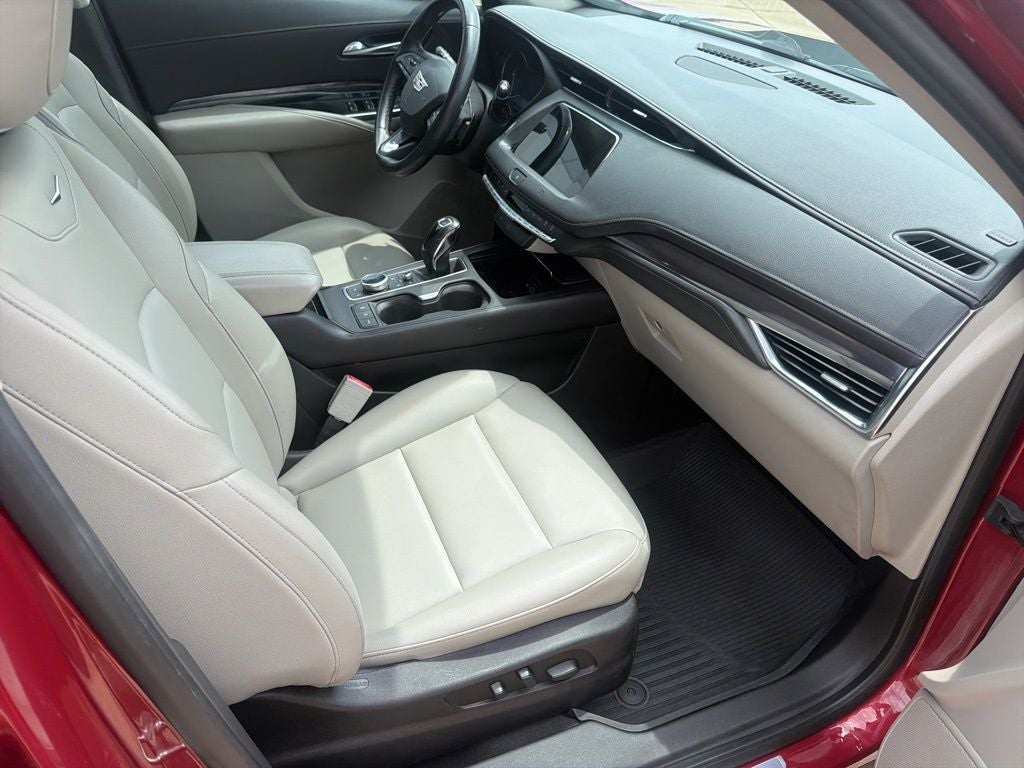 2019 Cadillac XT4 Luxury