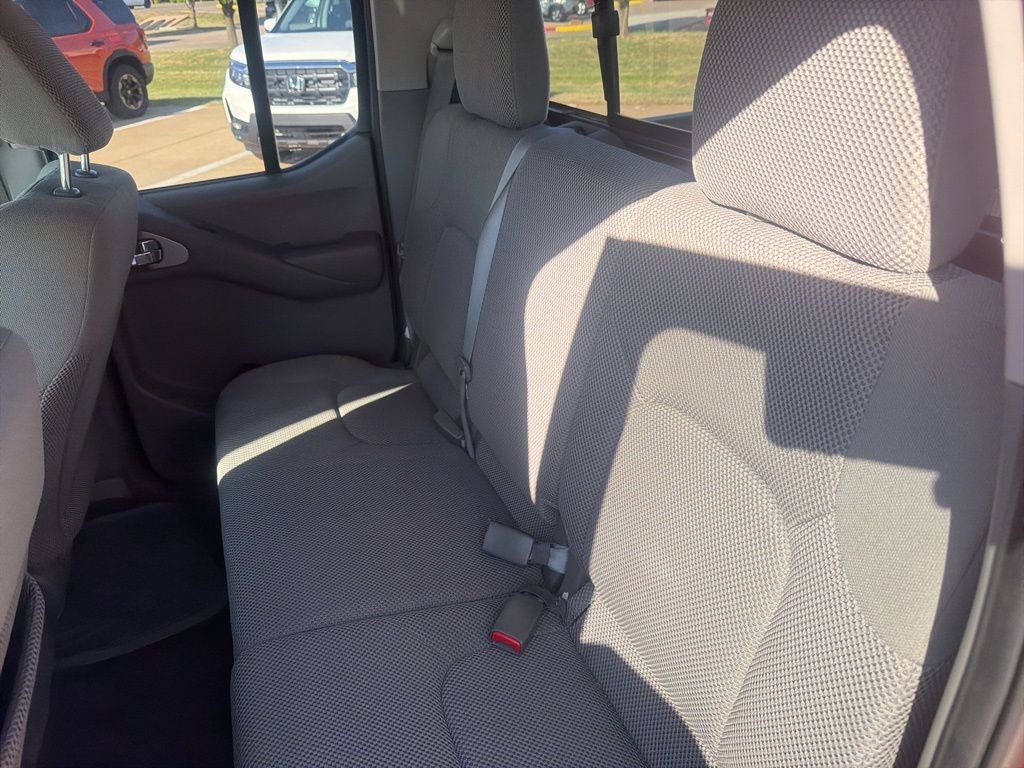 2015 Nissan Frontier SV