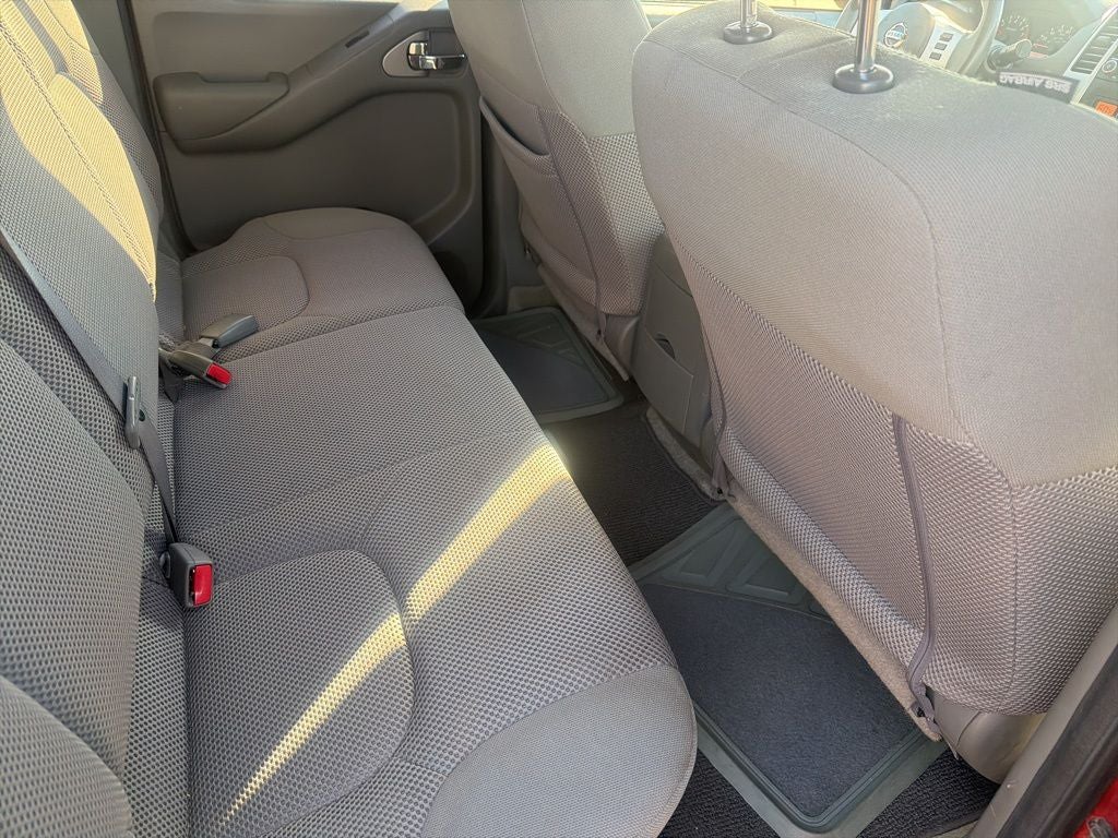 2015 Nissan Frontier SV