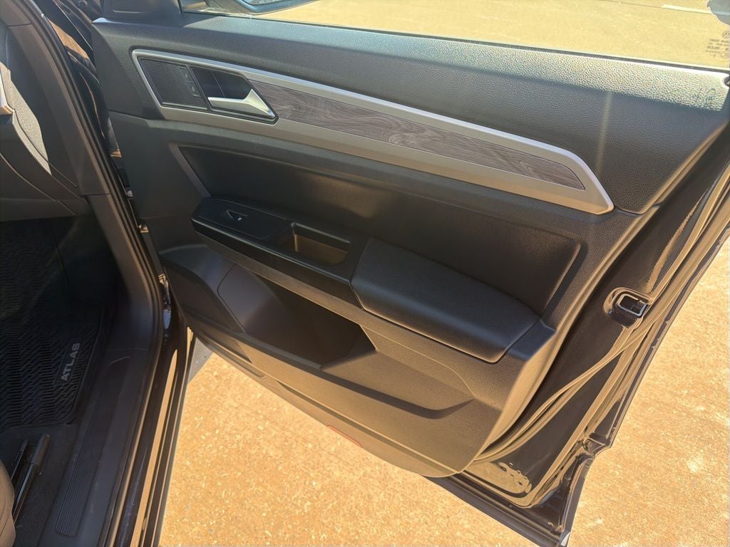 2020 Volkswagen Atlas Cross Sport 2.0T SE w/Technology