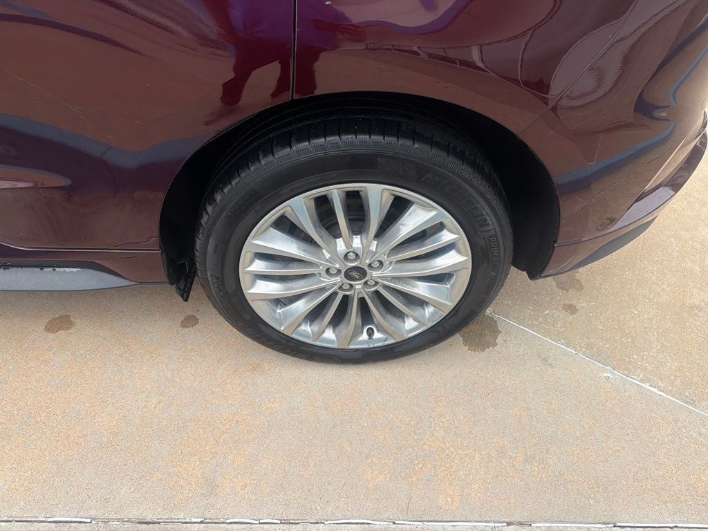 2020 Ford Edge Titanium
