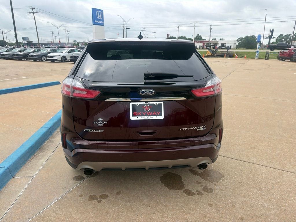 2020 Ford Edge Titanium