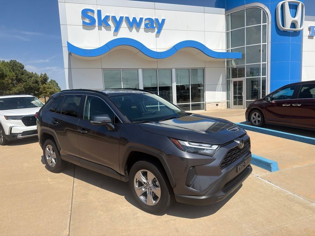 2024 Toyota RAV4 XLE