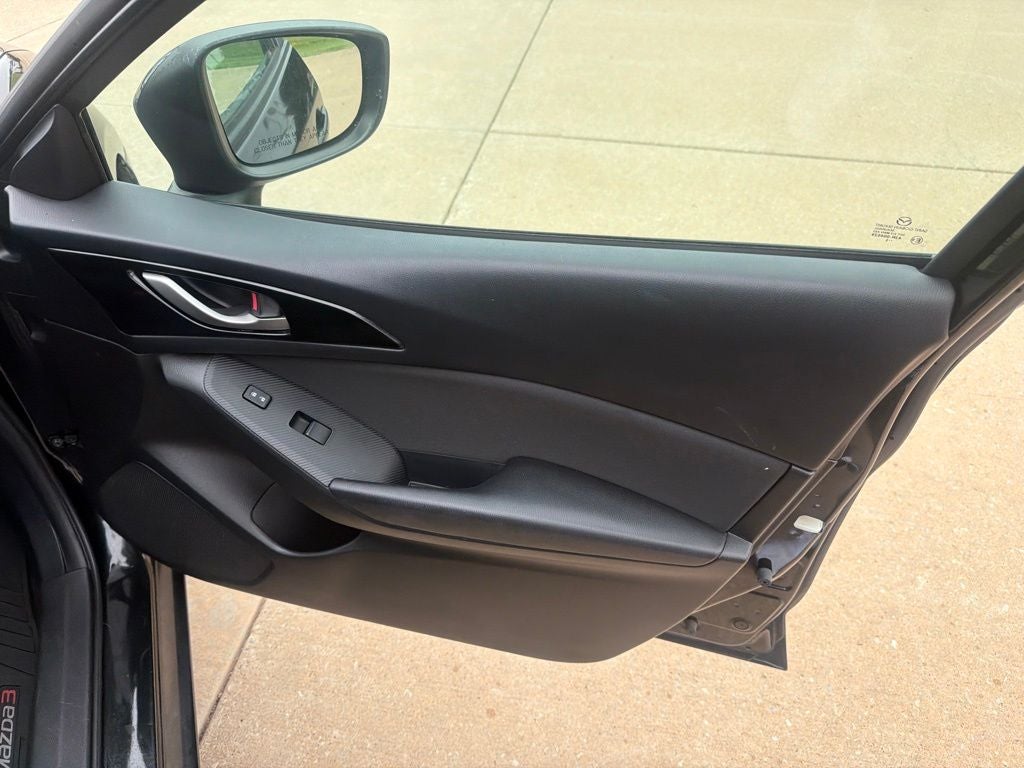 2016 Mazda Mazda3 i Sport