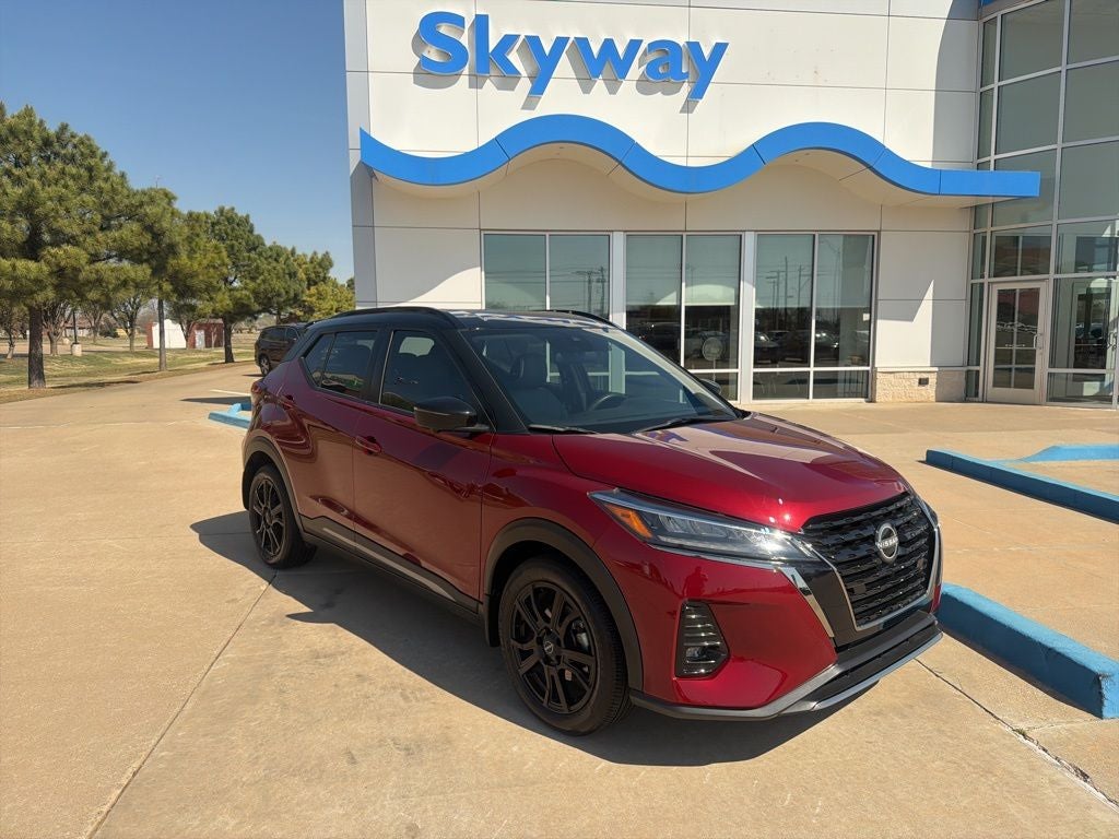 2024 Nissan Kicks SR