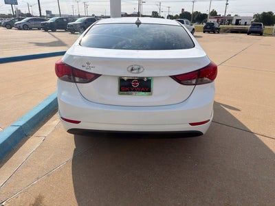2016 Hyundai Elantra SE
