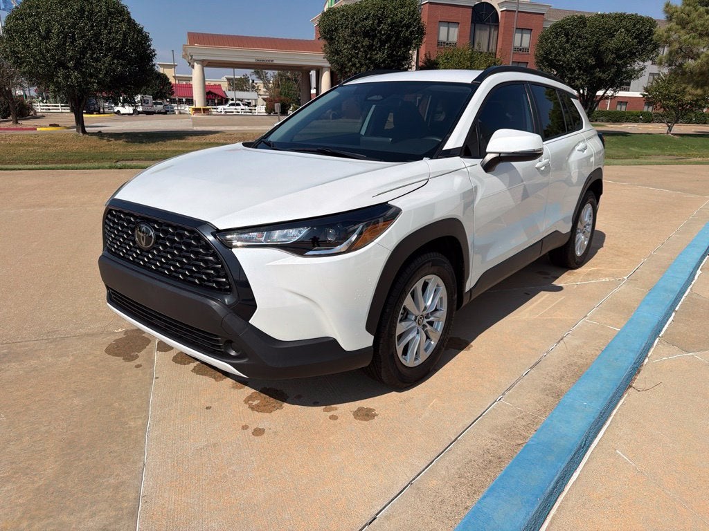 2023 Toyota Corolla Cross LE