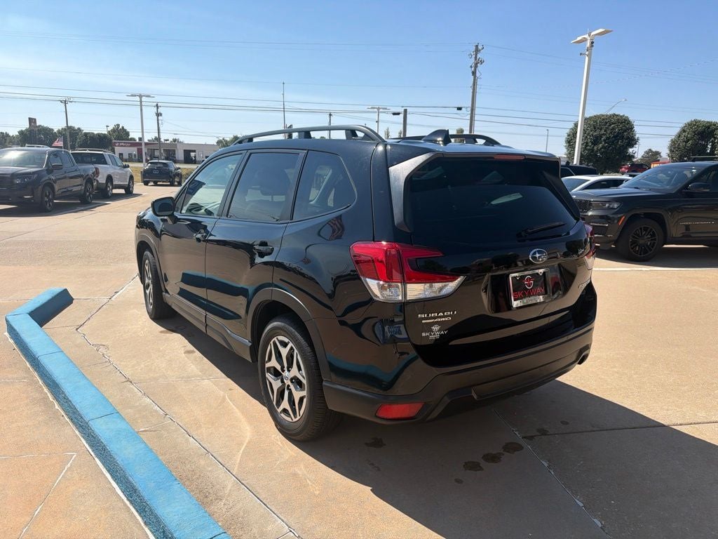 2023 Subaru Forester Premium