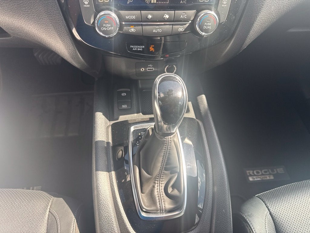 2022 Nissan Rogue Sport SL