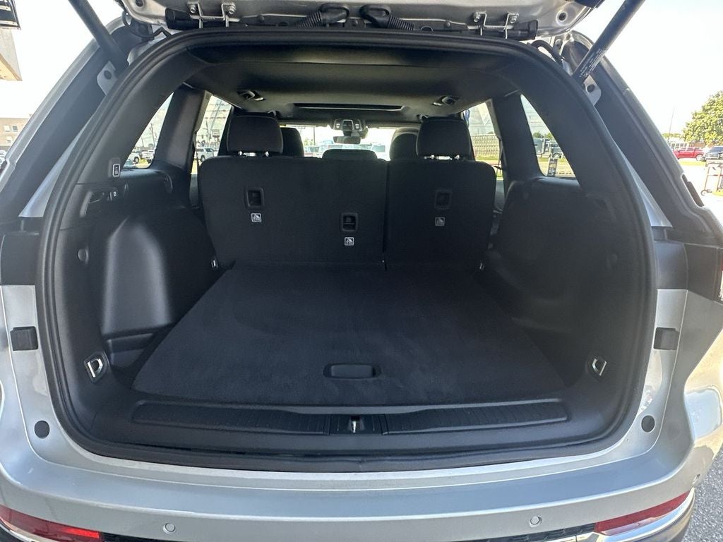 2025 Jeep Grand Cherokee GRAND CHEROKEE LAREDO X 4X2