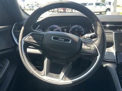 2025 Jeep Grand Cherokee GRAND CHEROKEE LAREDO X 4X2